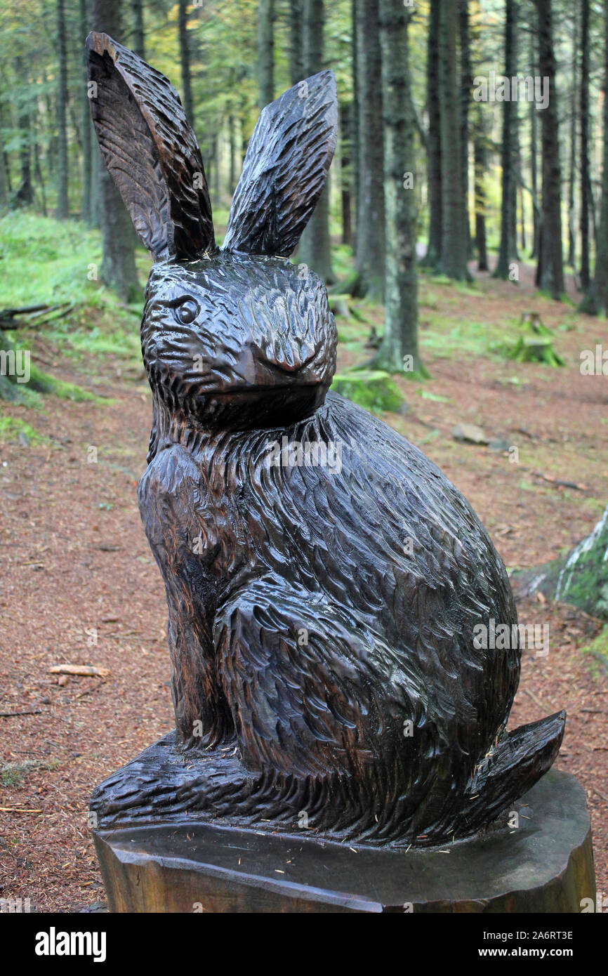 Sculpture de lapin est tombé et Beacon Country Park, Lancashire, UK Banque D'Images