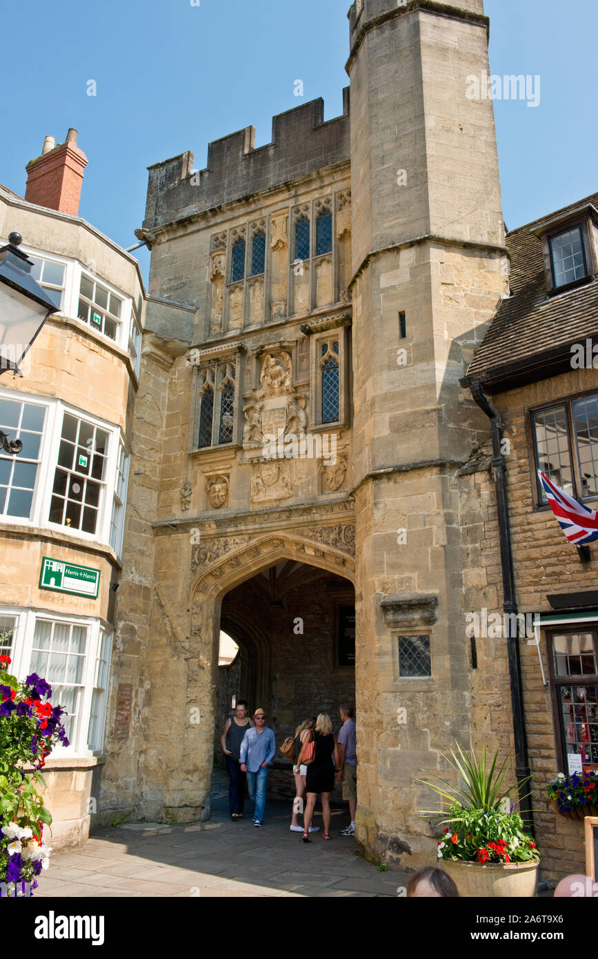 Cathderal Gate et de la Place du marché. Wells, Angleterre Banque D'Images