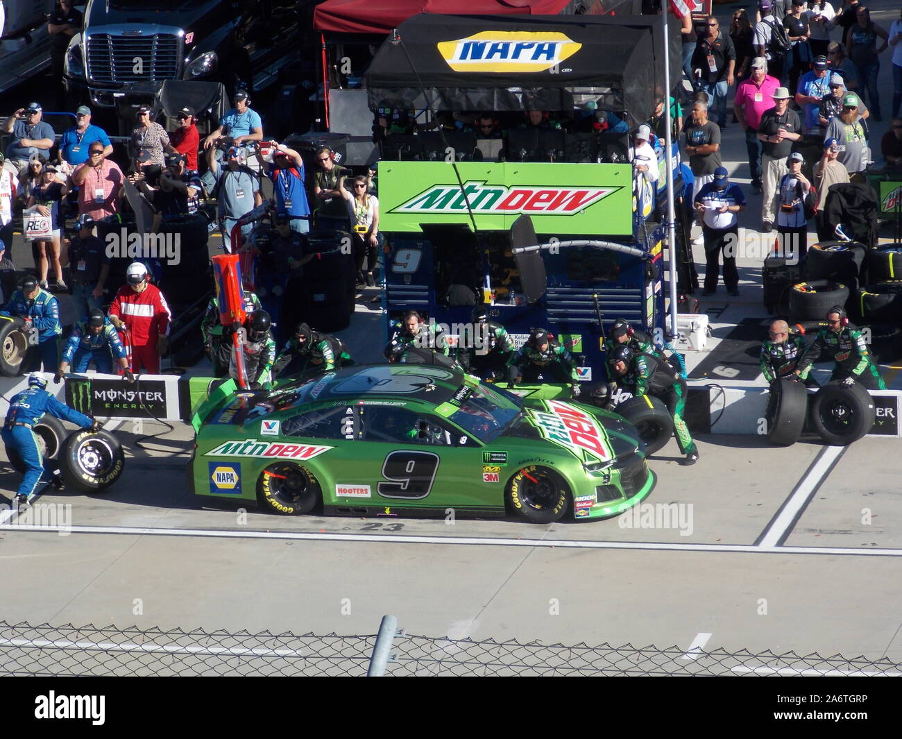 Chase Eliot Nascar Pit Stop course automobile à Martinsville Speedway Virginia Banque D'Images