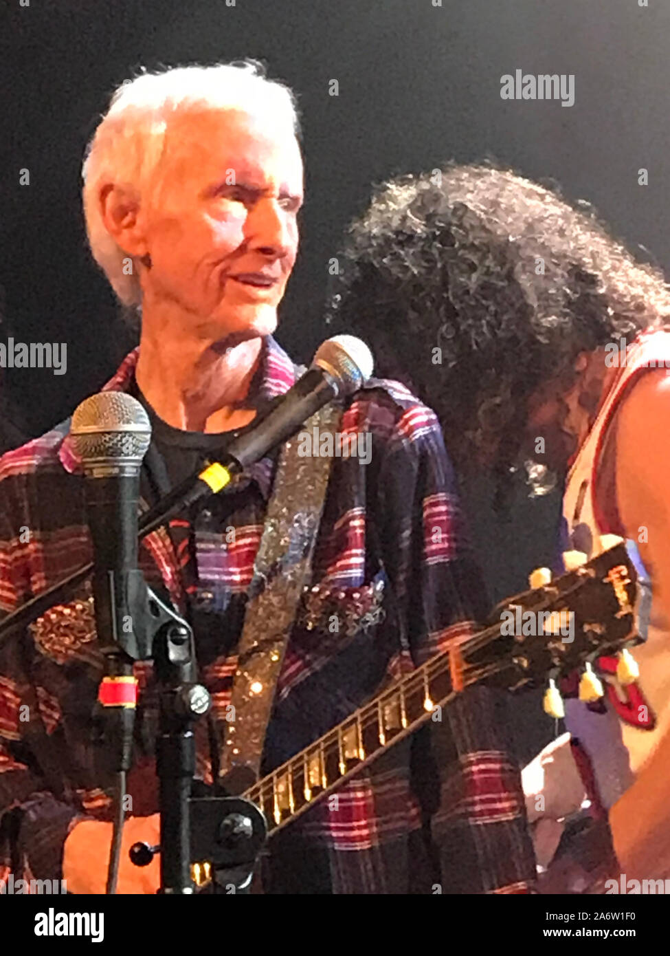 Le guitariste Robby Krieger des portes qui se produiront au Troubadour vers 2019. Banque D'Images