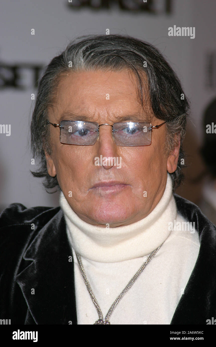 USA. 08Th Nov, 2004. 'Après le coucher du soleil' Premiere producteur Robert Evans 11-04-2004 Photo de Joseph Martinez/ fichier PictureLux 0077 référence #  21990 Le Crédit : PictureLux Archive Hollywood Hollywood/Archive/Alamy Live News Banque D'Images