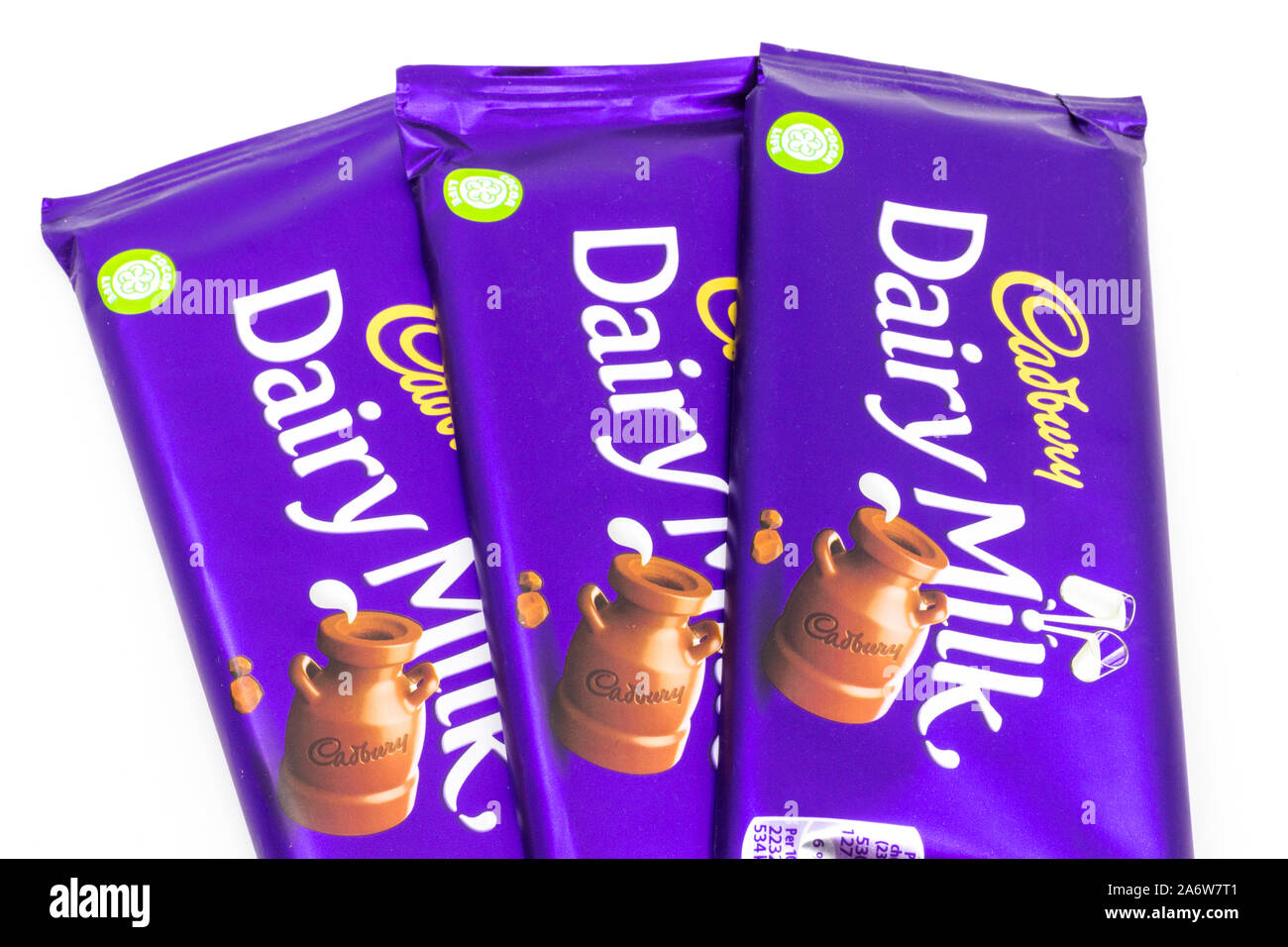 Cadbury dairy milk chocolate bars isolated on white Banque D'Images