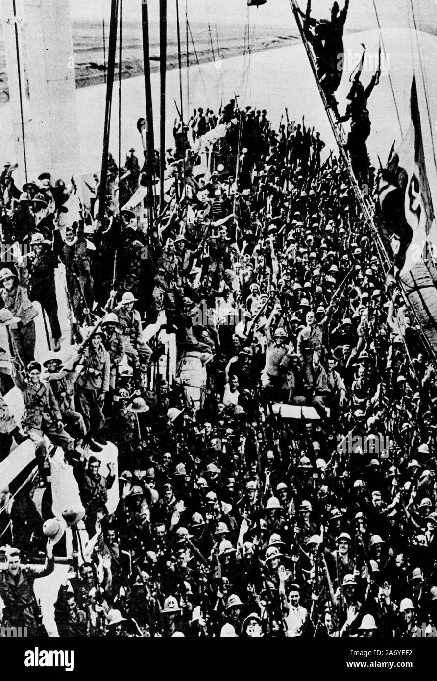 M. gange navire avec des soldats italiens, canal de Suez, la guerre d'Éthiopie, 1935 Banque D'Images