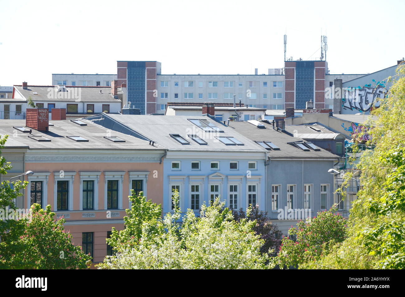 Bâtiments résidentiels anciens et modernes, Rostock, Mecklenburg-Vorpommern, Allemagne J'Alte und moderne Wohngebäude , Rostock, Mecklenburg-Vorpommern, Deut Banque D'Images