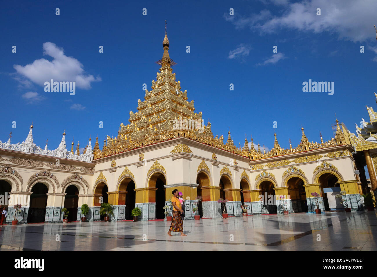 MANDALAY MYANMAR(BIRMANIE)/29 - Oct 2019 : La pagode Mahamuni ou temple du Bouddha Mahamuni est l'un des plus célèbres Statue Bouddhiste en Birmanie qui est l Banque D'Images