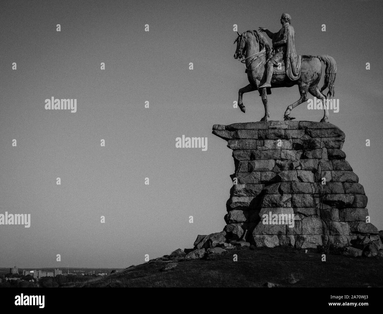 Paysage en noir et blanc, le Copper Horse Statue, Snow Hill, Windsor, Grand parc, Windsor, Berkshire, Angleterre, RU, FR. Banque D'Images