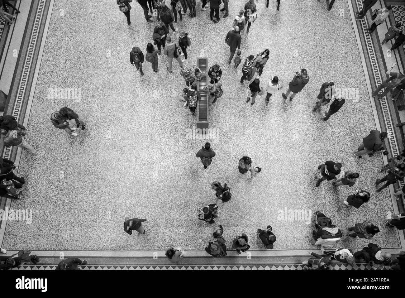 Les gens dans un musée Banque D'Images