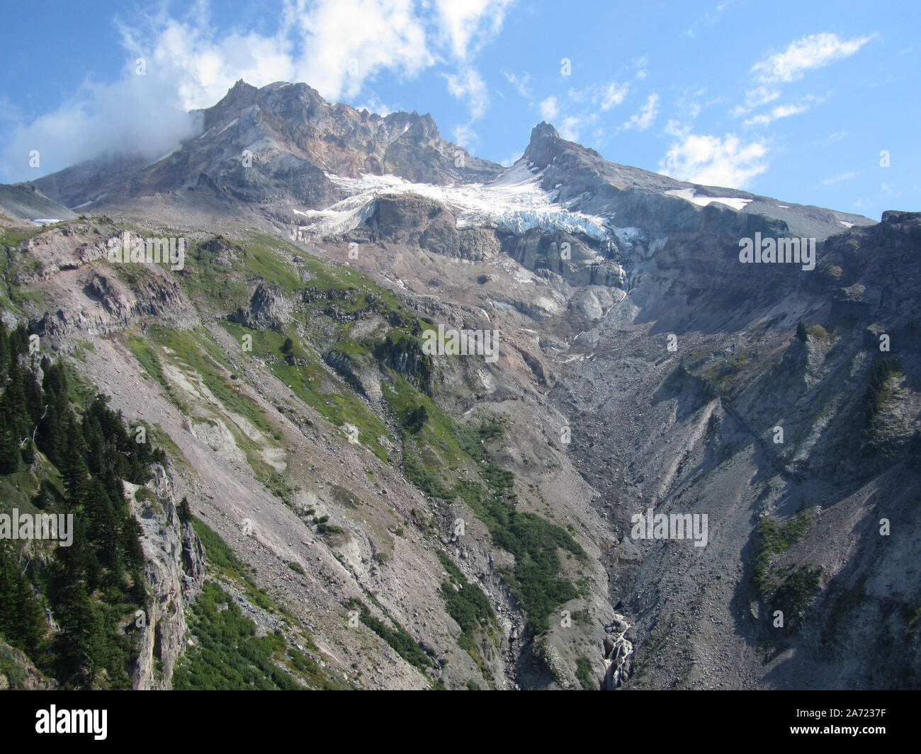 Mt. Capot, Reid, Glacier et d'Illumination Rock vu de l'été vue à la fin de la piste sur Yocom Ridge. Banque D'Images