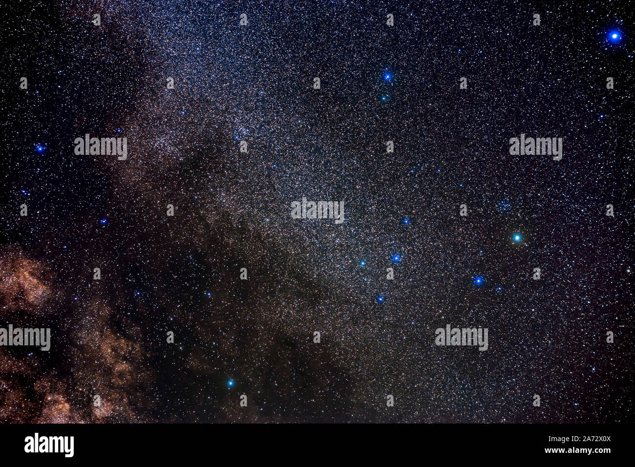 La région de serpens et Ophiuchus contenant le Serpens-Ophiuchus (S-O) Double Cluster, ici en haut à gauche, et le grand cluster binoculaire IC 4655 un Banque D'Images