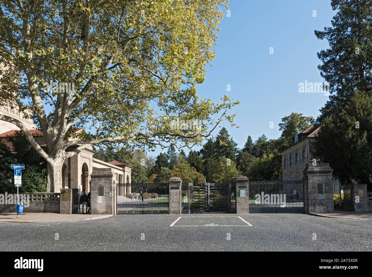 Entrée supérieure au cimetière principal de Francfort Allemagne Banque D'Images