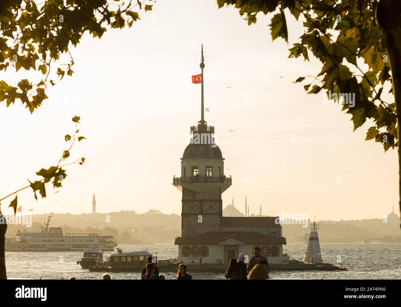 Tour de la jeune fille (Maiden's Tower) (turc ; Kiz Kulesi ). Istanbul, Bosphore, Uskudar. Ancien phare de la période ottomane. C'est l'un des principaux tou Banque D'Images