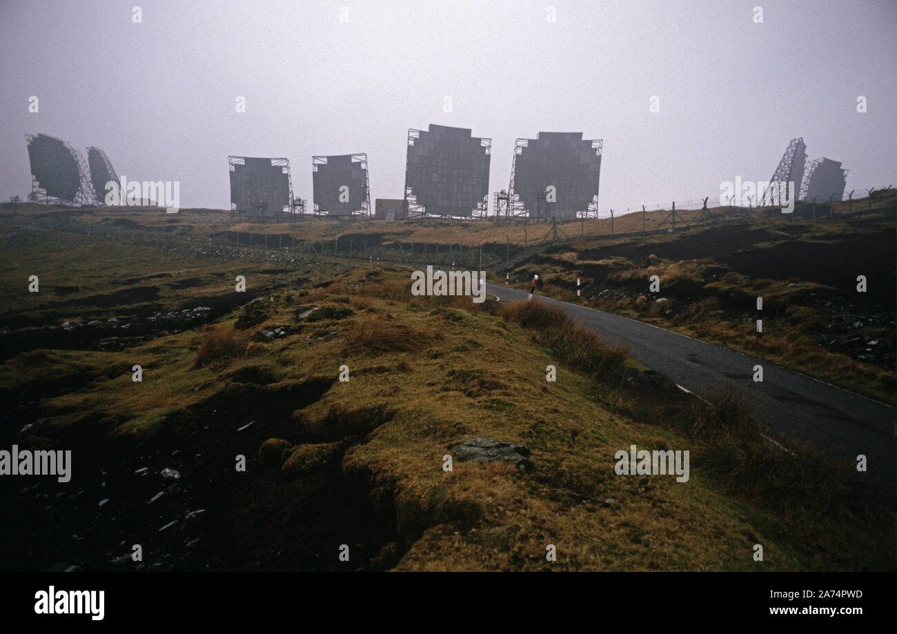 Panneaux carrés radars dans les Shetland partie du radar d'alerte précoce des systèmes de défense. Grande-bretagne, Banque D'Images