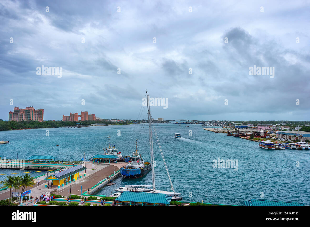 Nassau, Bahamas - septembre 21,2019 : Vues du Paradis et de nouvelles îles, de Providence à bord d'un bateau de croisière dans le port de Naussa à Prince George Banque D'Images