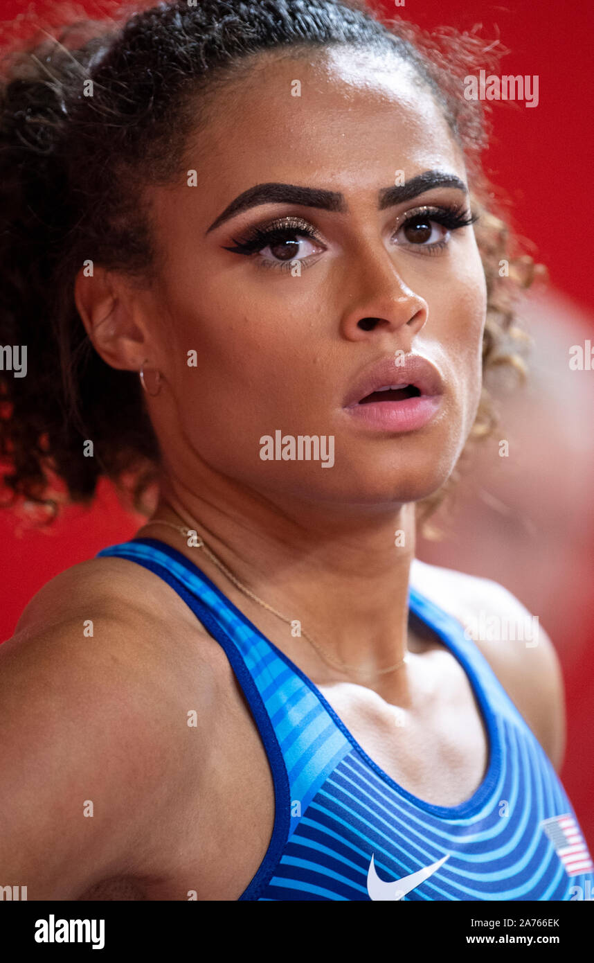 DOHA - QATAR 6 OCT : Sydney McLaughlin de l'USA en compétition dans le relais féminin 4x400m définitif le jour 10 de la 17e Championnats du monde d'athlétisme de l'IAAF Banque D'Images