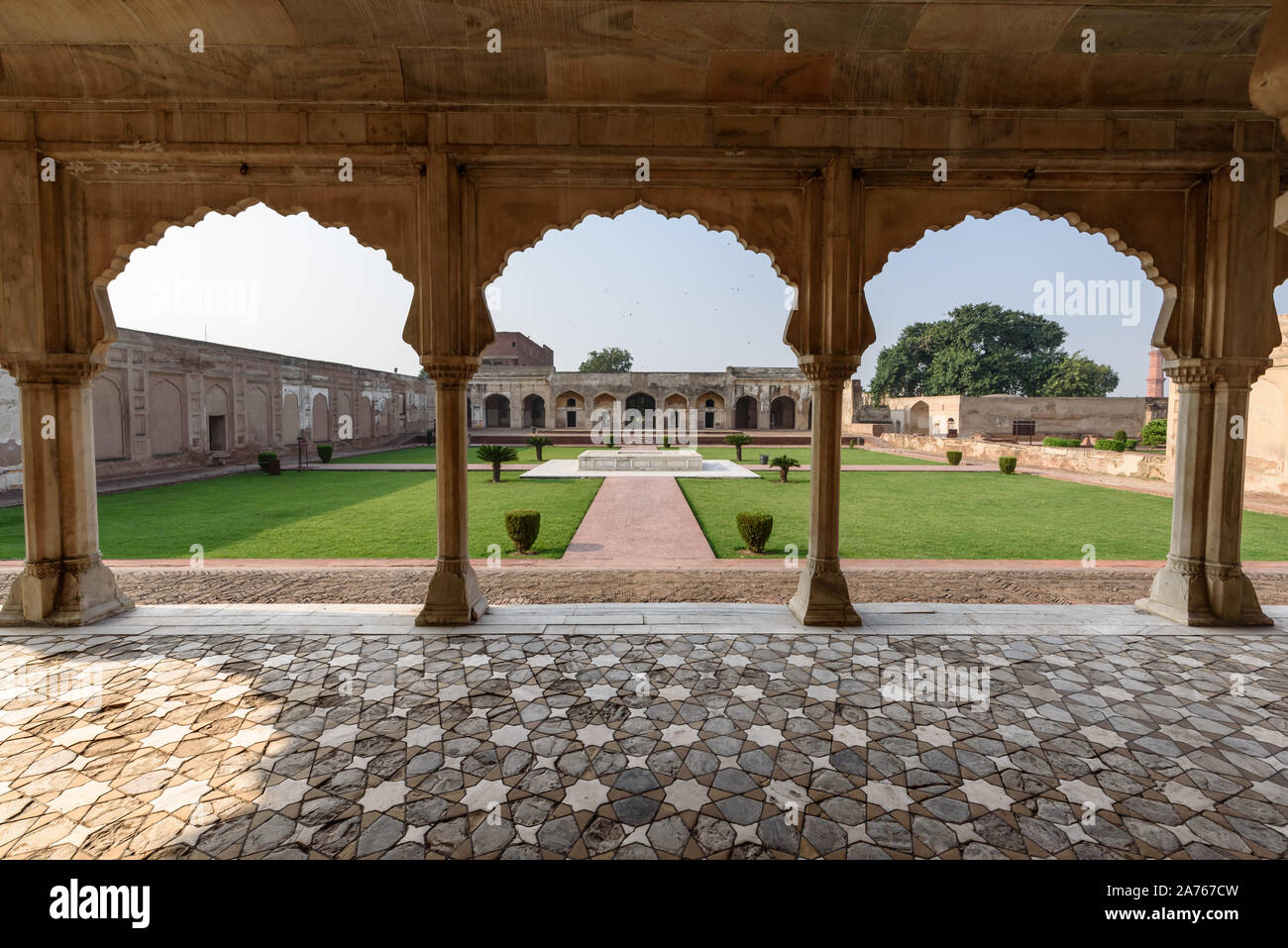 LAHORE, PAKISTAN- Sep 23, 2019 : Shahi Qila de Fort de Lahore. Diwan-i-Khas Hall d'audiences privées des empereurs de Mughal. Banque D'Images
