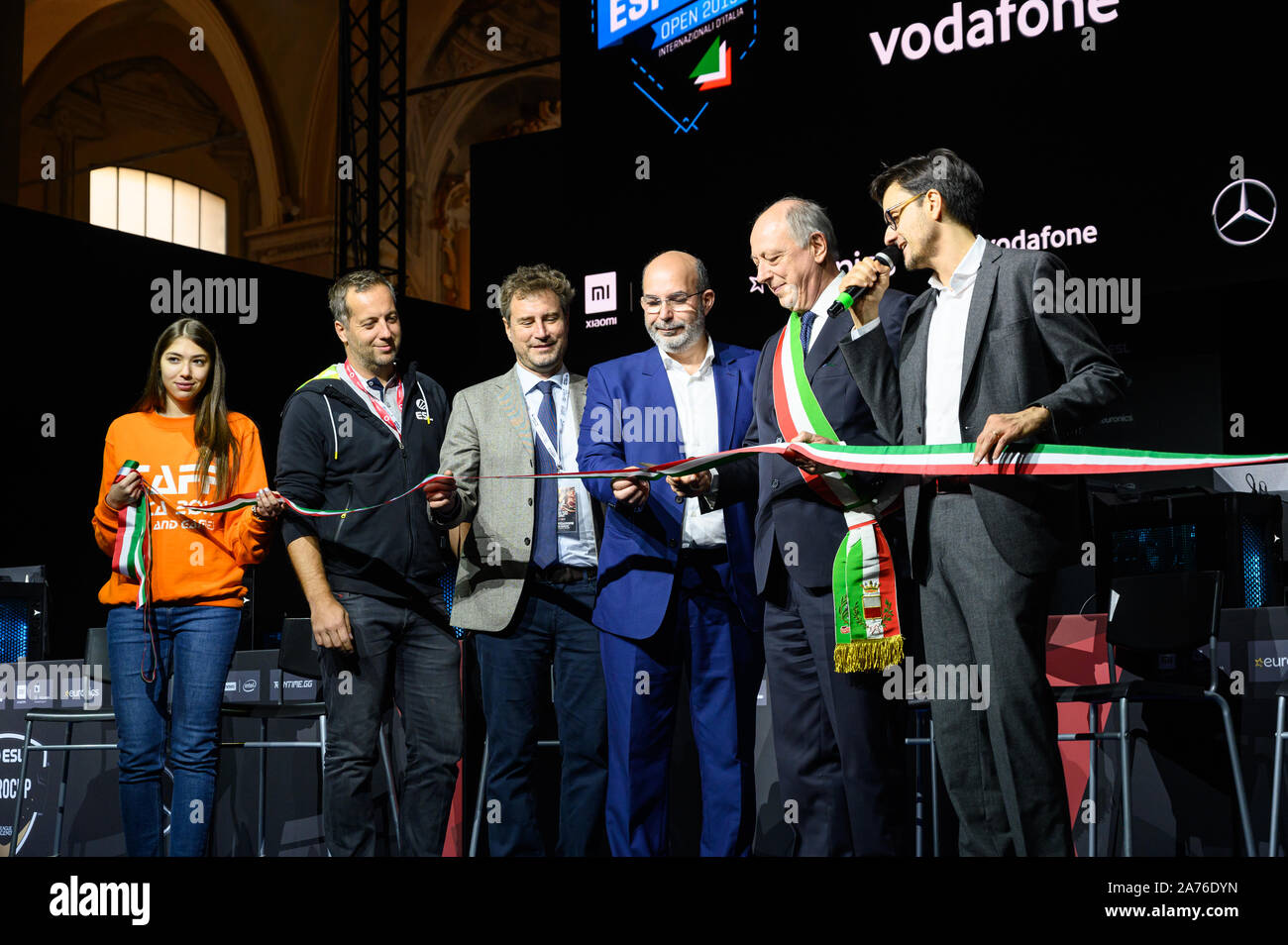 LUCCA, ITALIE. 30 OCTOBRE , 2019. Inauguration de l'Lucca Comics AND GAMES 2019 cas Lucca Comics AND GAMES 2019 avec la présence des autorités locales, Vice-Ministre de l'intérieur Claudio Vito Crimi, et le designer Giorgio Cavezzano Donald Duck. Stefano Dalle Luche / Alamy Live News. Banque D'Images