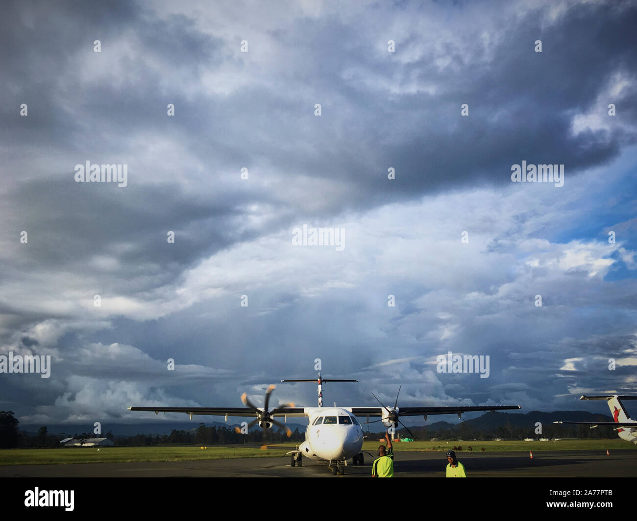 Un avion à l'aéroport de Mount Hagen Banque D'Images