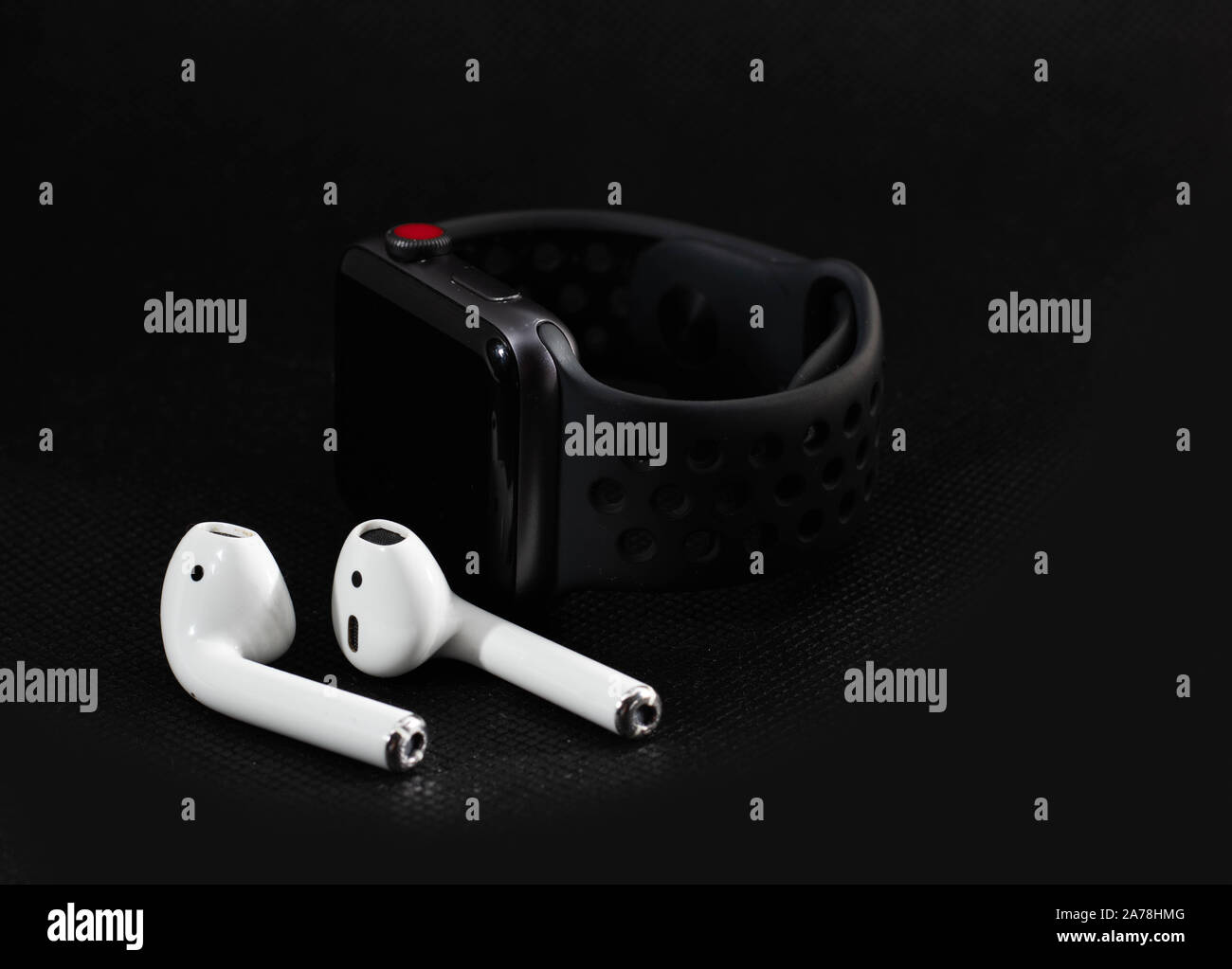 Close up image de l'Apple et Apple montre 2 gousses d'air Banque D'Images