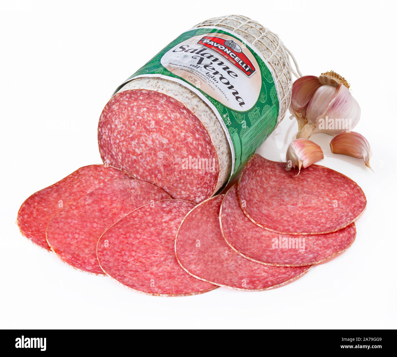 L'alimentation, de la saucisse, salami avec décoration sur le métro blanche Banque D'Images