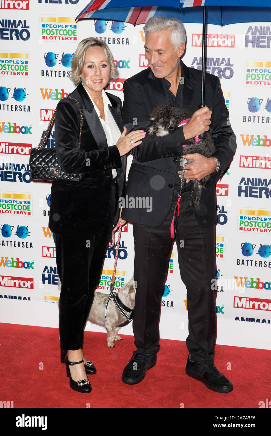 Tapis rouge pour des arrivées le miroir le Prix des héros des animaux en 2019, en partenariat avec People's Postcode Lottery et Webbox au Grosvenor House Hotel comprend : Shirlie Kemp, Martin Kemp Où : London, Royaume-Uni Quand : 30 Sep 2019 Credit : Phil Lewis/WENN.com Banque D'Images