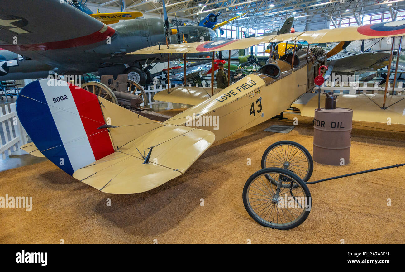 Curtiss jenny avion Banque de photographies et d’images à haute ...