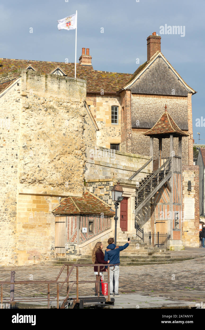 L'Enclos forteresse médiévale, le port de Honfleur, Honfleur, Normandie, France Banque D'Images