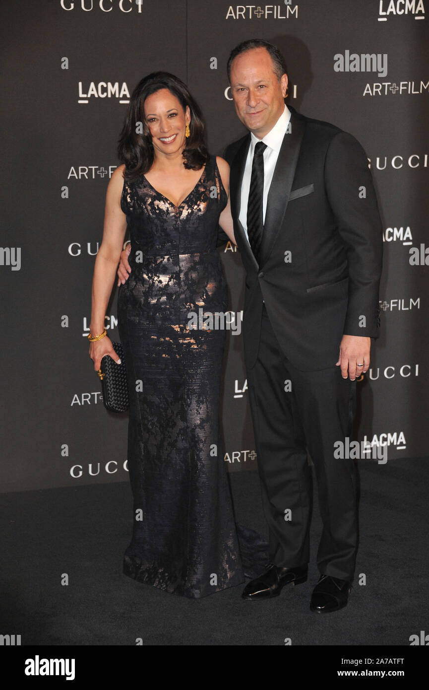 LOS ANGELES, CA - 1 NOVEMBRE 2014 : Procureur général de Californie Kamala Harris et Douglas Emhoff au 2014 de l'Art LACMA +Film Gala à la Los Angeles County Museum of Art © 2014 Paul Smith / Featureflash Banque D'Images