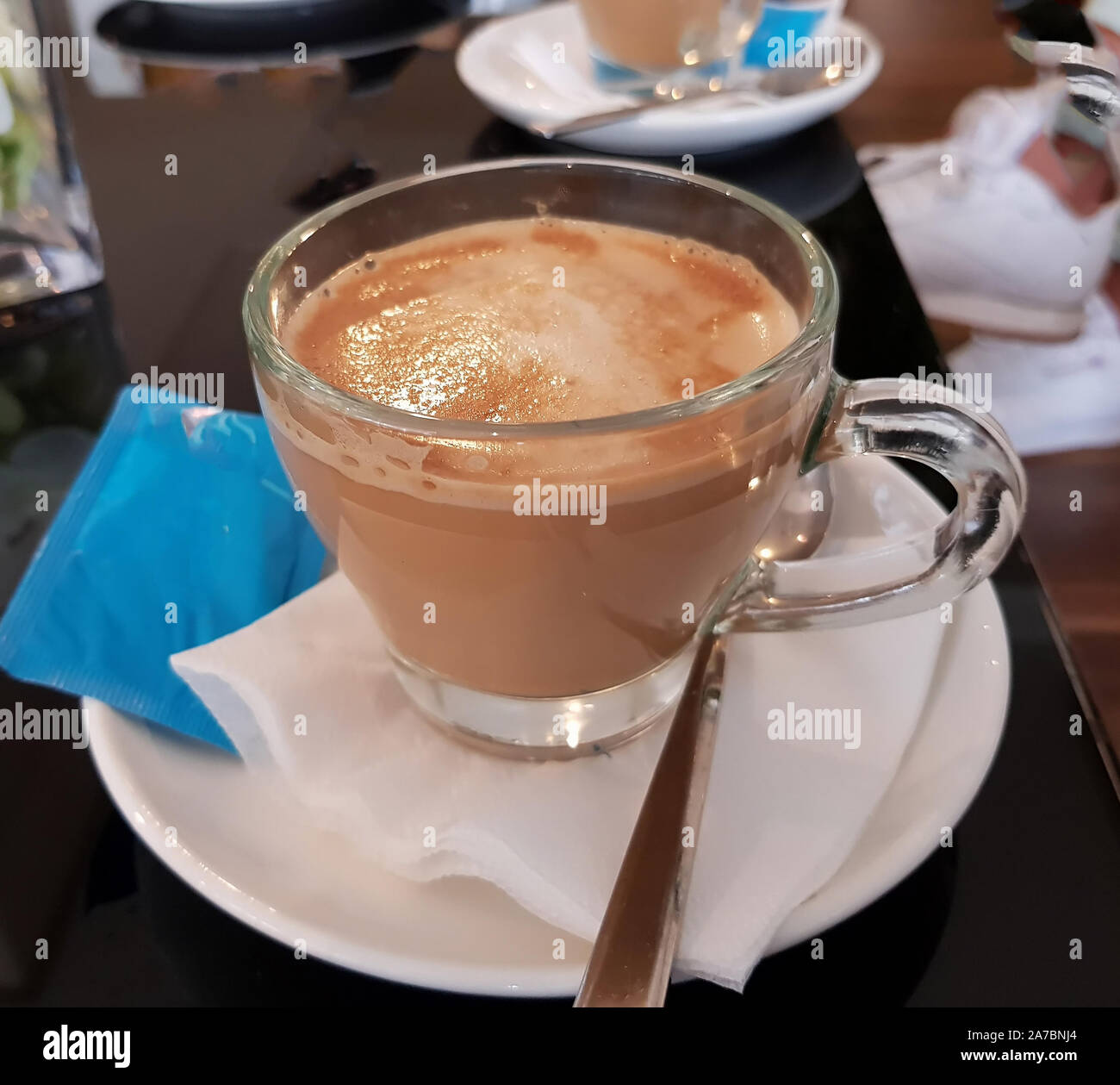 Café à une tasse en verre Banque D'Images