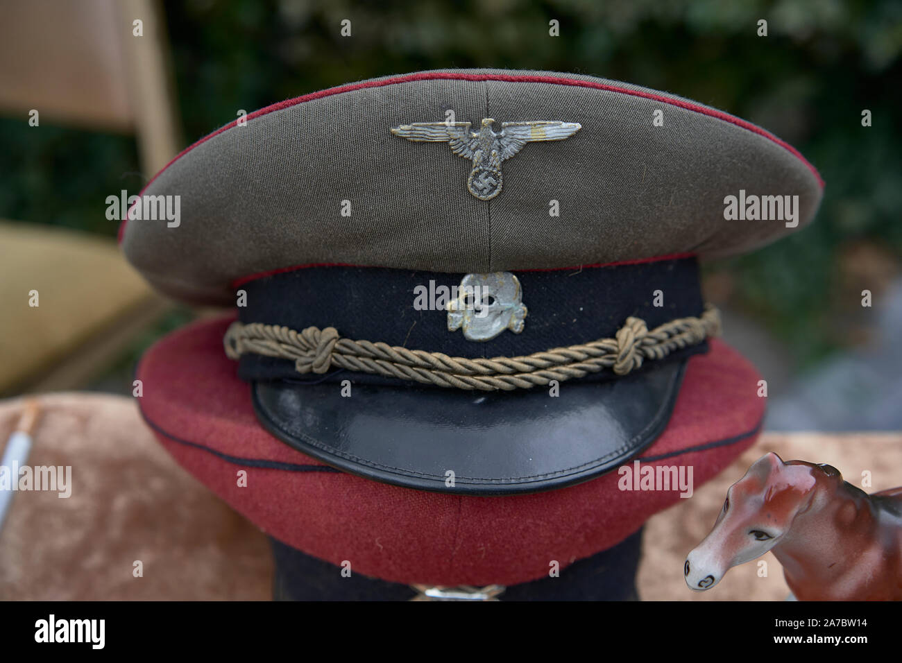 Groupe de militaires nazis chapeaux . La seconde guerre mondiale Photo  Stock - Alamy