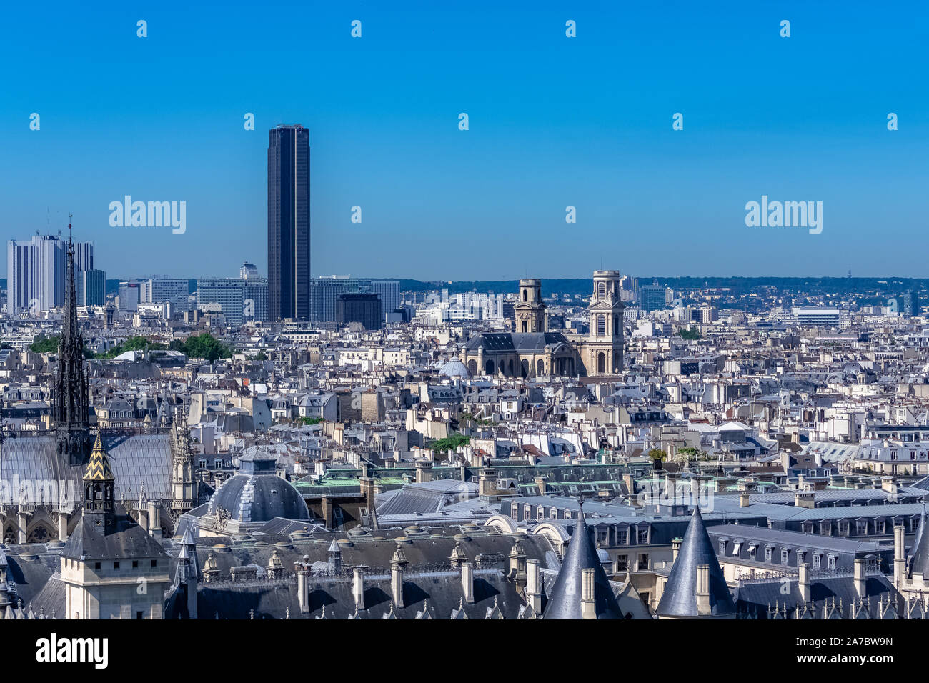 Paris, Montparnasse, tour, aérien, vue, horizon, toitures, panorama, panoramique, sur le toit, bâtiment, Panthéon, charmant, street, façade, typique, geometr Banque D'Images