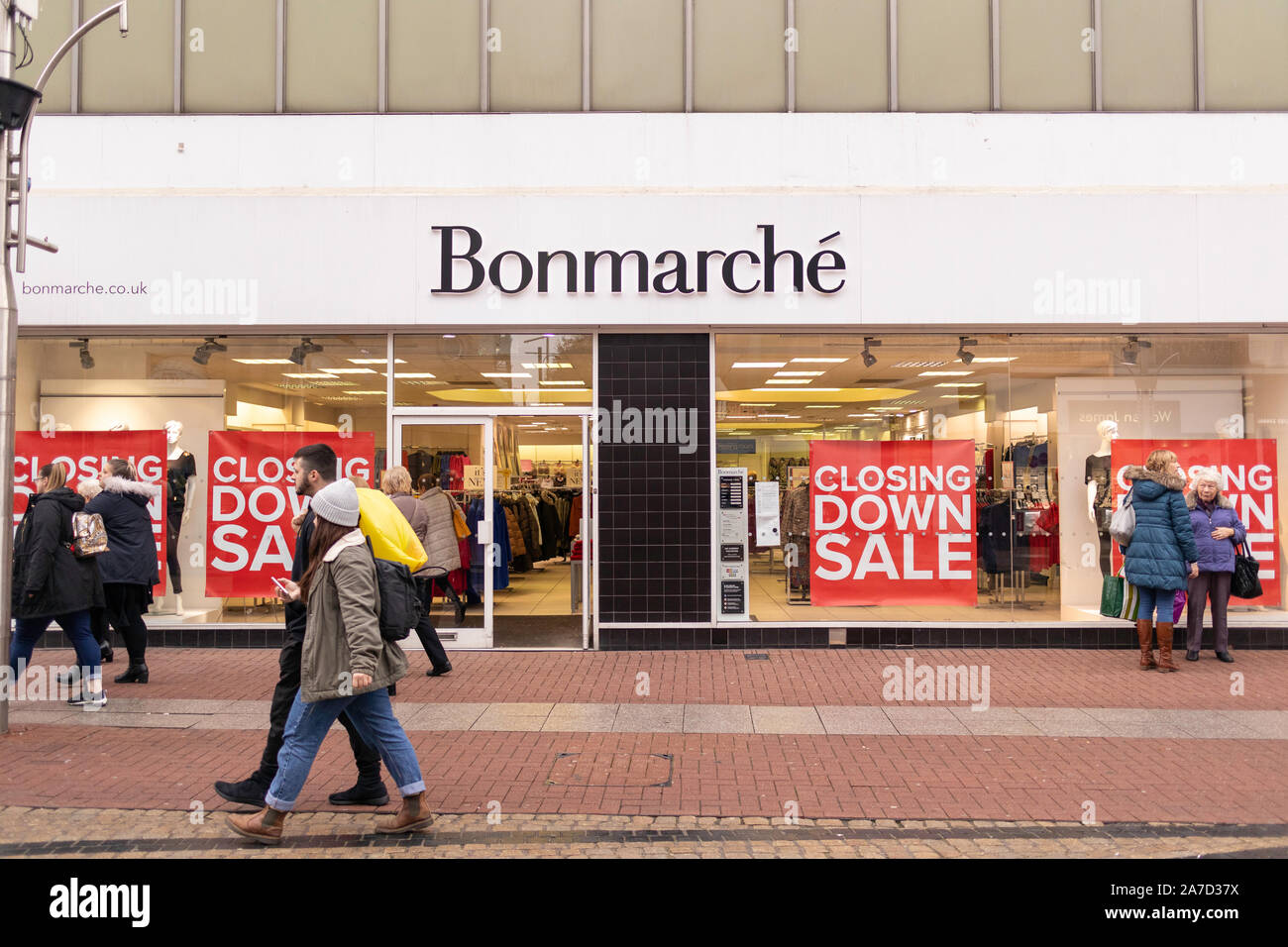 Southend on Sea, Royaume-Uni. 1er novembre 2019. Bonmarche store sur Southend High Street. Le détaillant, qui vend une gamme de mode visant pour les femmes de plus de 50 ans et a 318 magasins, en difficulté après une période soutenue de contester les conditions des échanges et de la pression de la trésorerie. Penelope Barritt/Alamy Live News Banque D'Images