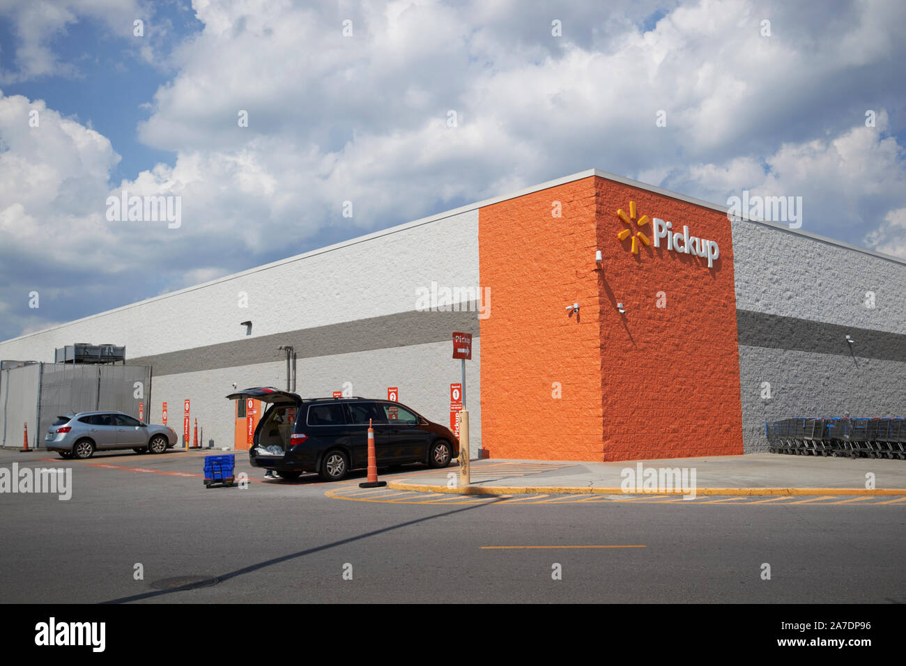 Magasin walmart zone de ramassage Oak Ridge Tennessee USA Banque D'Images