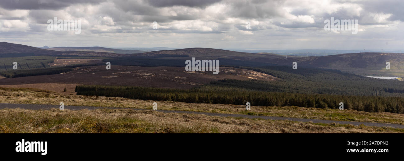 Vue panoramique de la montagne Slieveanorra, Les Glens d'Antrim, Causeway coastal route, comté d'Antrim, en Irlande du Nord Banque D'Images