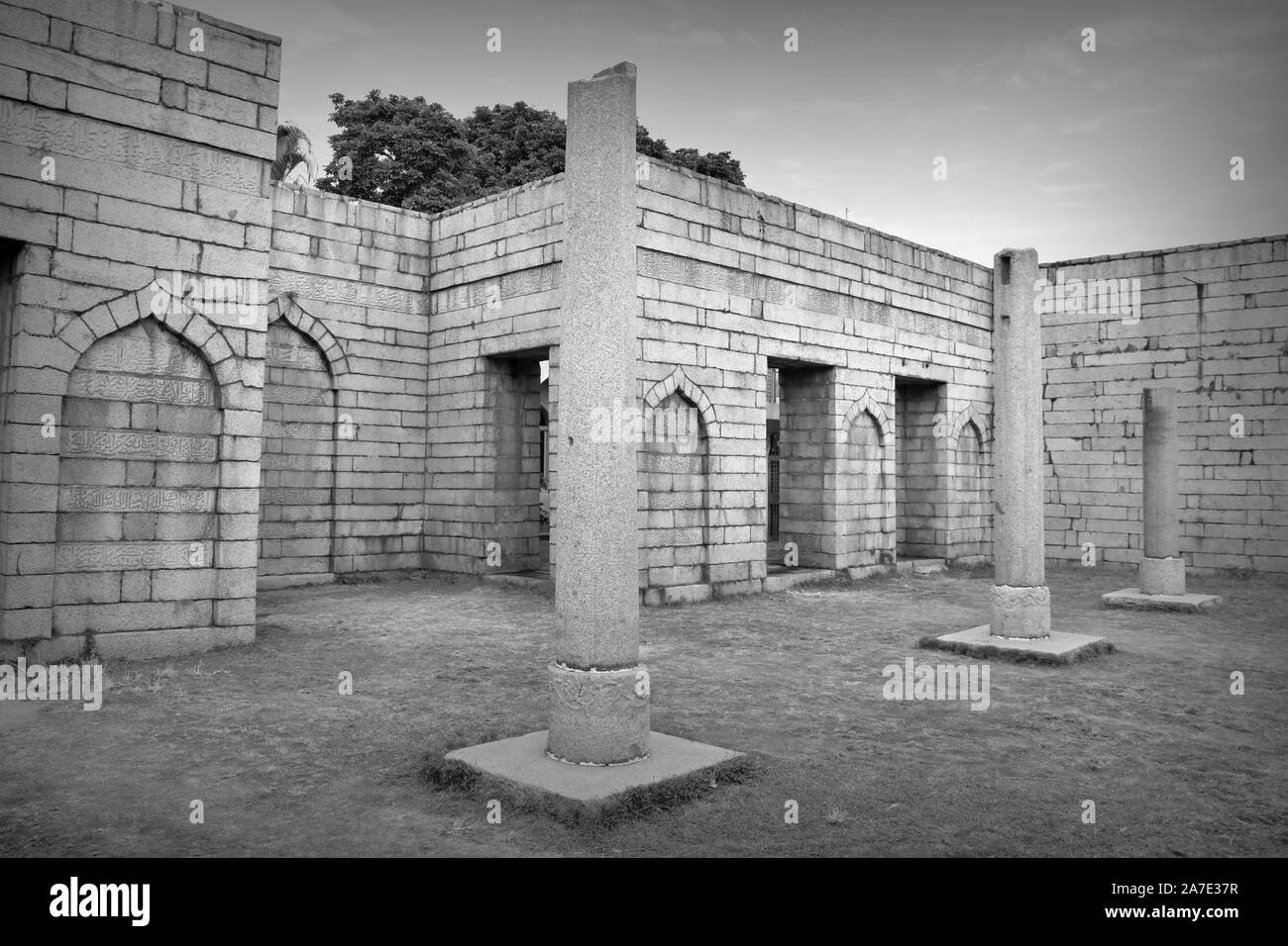 L'Islam en Chine - Chinois antique salle de prière de la mosquée Qingjing mosquée ruines - Ashab, Quanzhou, Fujian - noir et blanc Banque D'Images