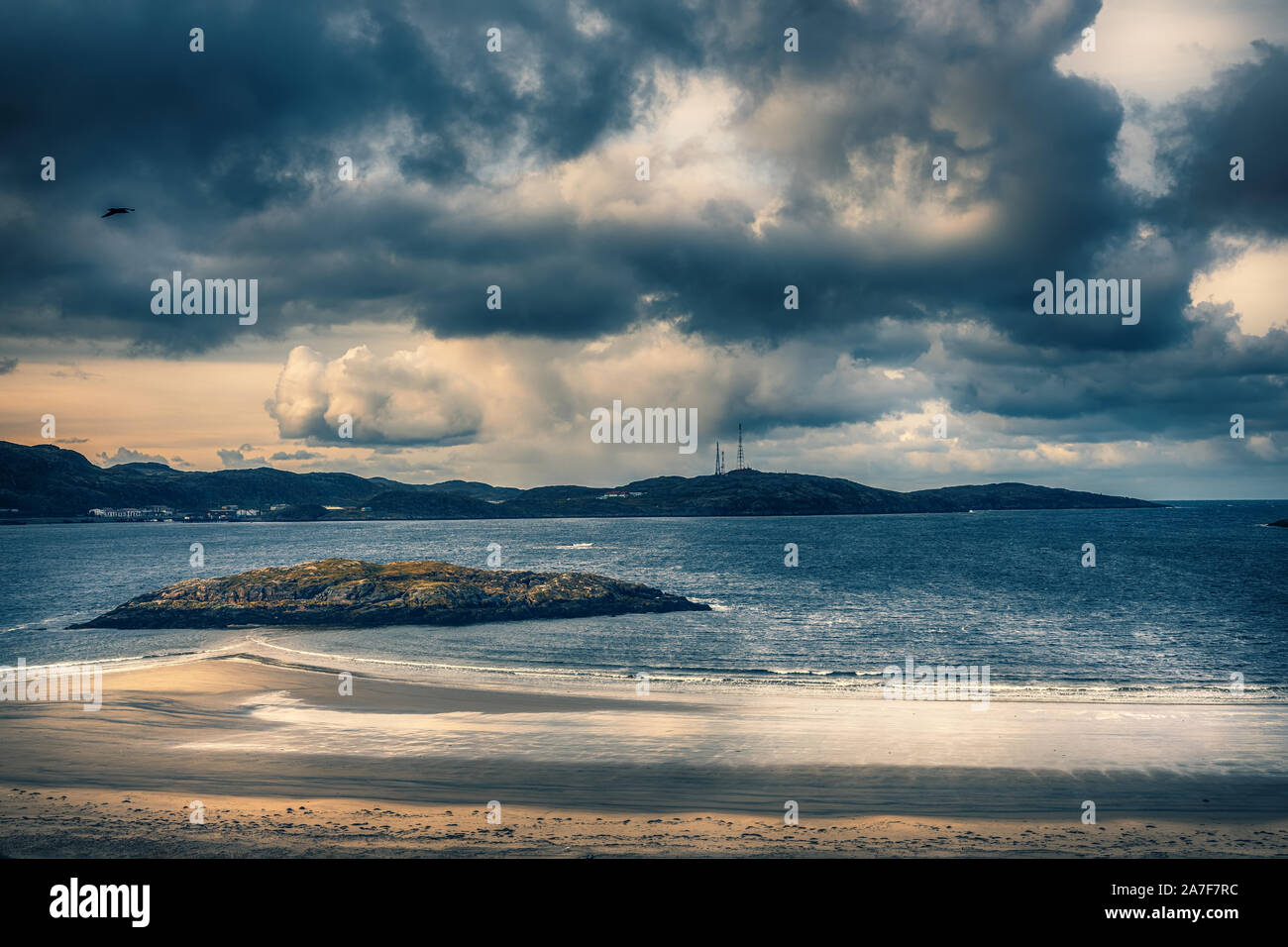 Côte de l'océan Arctique. Région de Mourmansk, en Russie. Banque D'Images