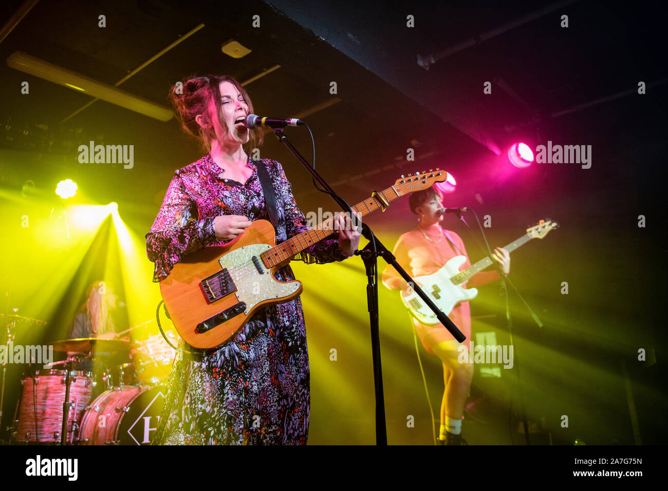 Manchester, UK. 01 novembre 2019. Honeyblood effectuer à la Manchester Academy 3 sur leur tournée britannique en pleine vue, Manchester 2019-11-01 Banque D'Images