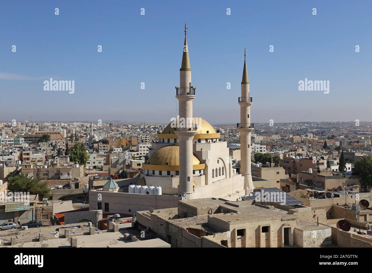 King Hussein Mosque à l'aube de la terrasse sur le toit, toit terrasse, St John Hotel, King Talal Street, Madaba, Madaba, Jordanie Gouvernorat, Moyen-Orient Banque D'Images