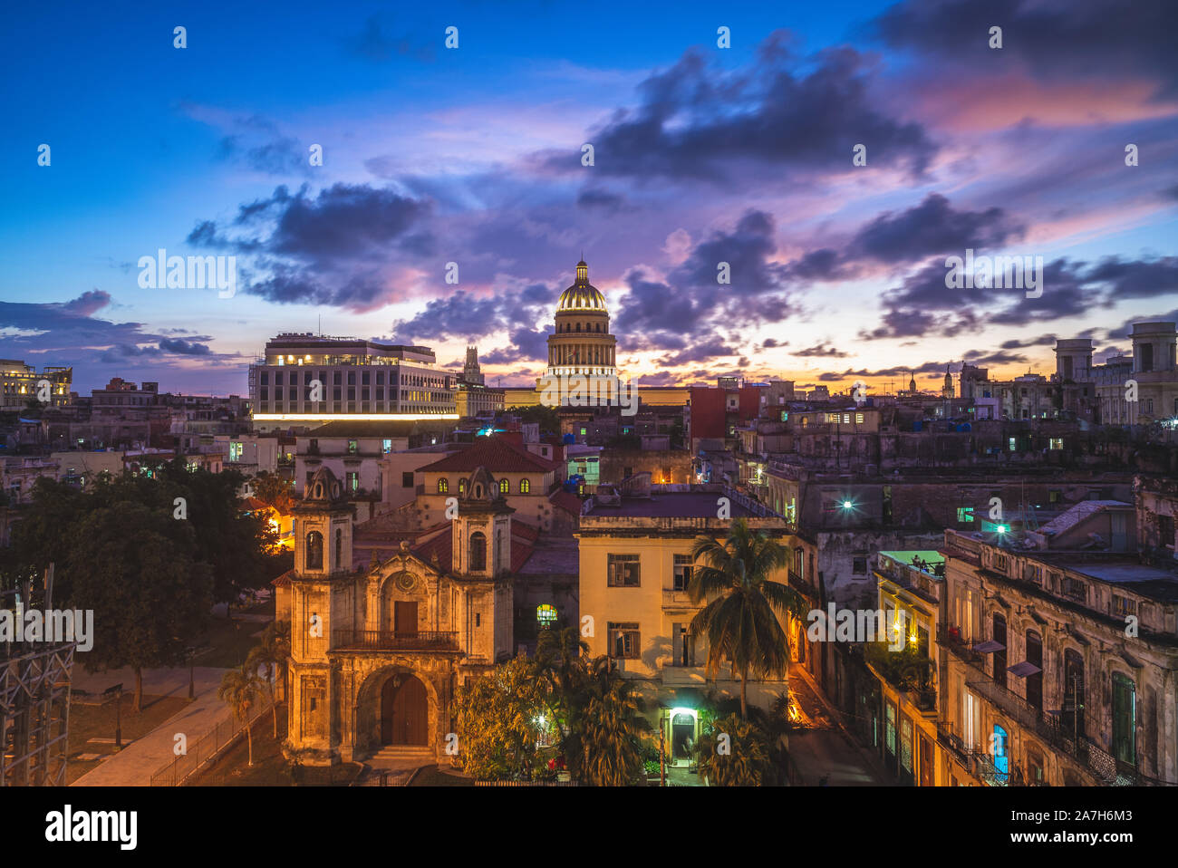Toits de La Havane (La Habana), capitale de Cuba Banque D'Images