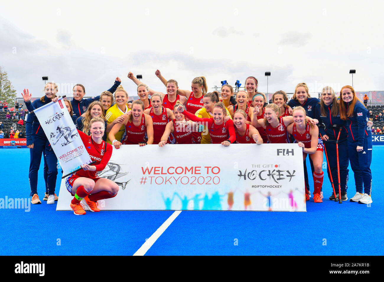 Londres, Royaume-Uni. Nov 03, 2019. Team Grande-bretagne célébrer après avoir remporté la qualification olympique lors des Jeux Olympiques : match qualificatifs FIH Grande-bretagne contre la Chili (femmes) à Lea Valley Hockey et Tennis Center le dimanche, Novembre 03, 2019 à Londres en Angleterre. Credit : Taka G Wu/Alamy Live News Banque D'Images