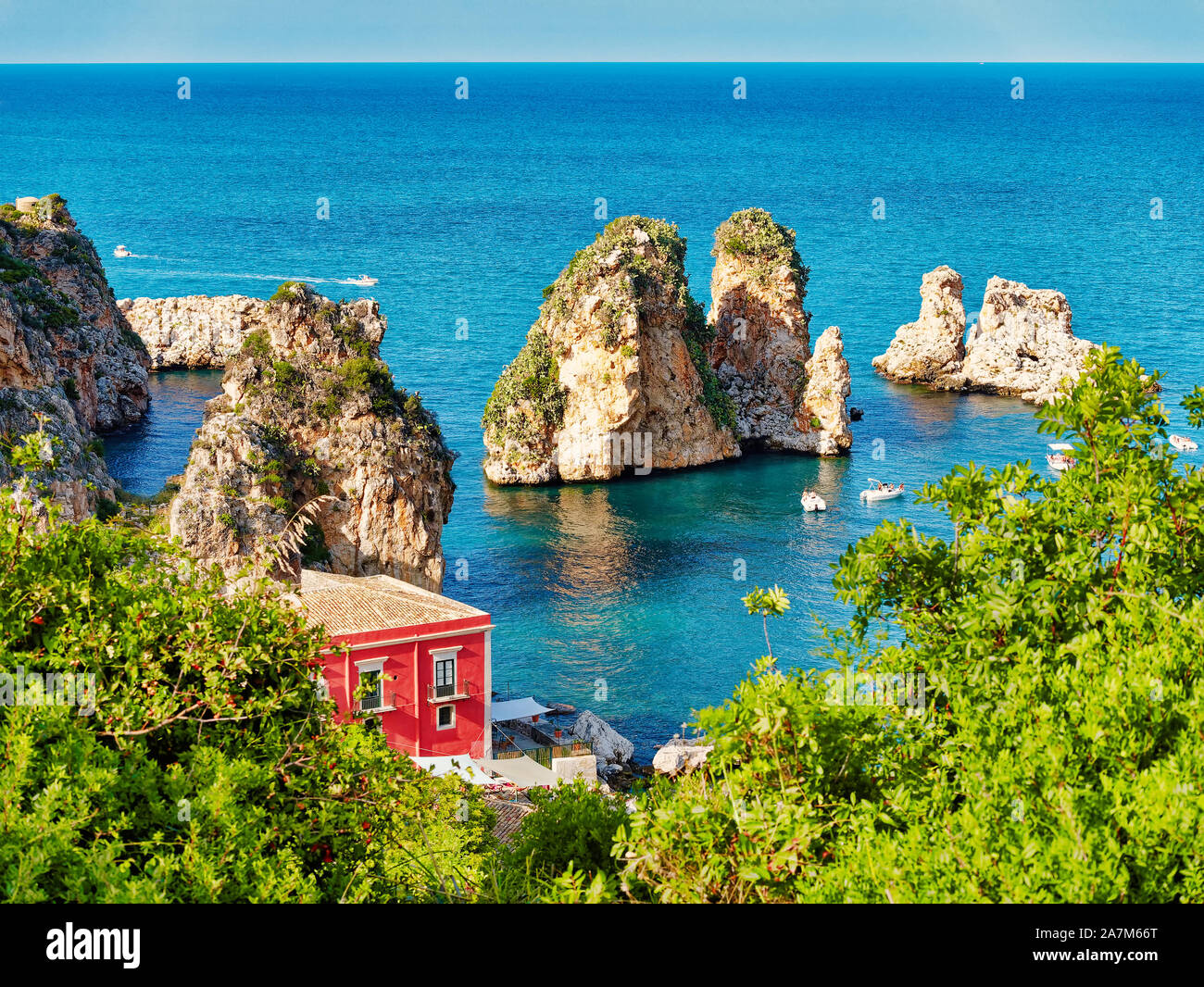 Scopello Sicile Italie Tonnara (thon) et les empile panorama incroyable seascape Banque D'Images