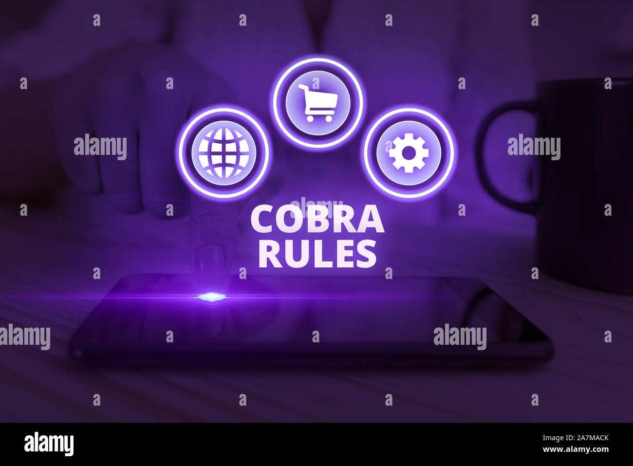 L'écriture de texte Word Règles de Cobra. Photo d'affaires mettant en vedette le groupe continue d'assurance-maladie après la perte d'un emploi Banque D'Images