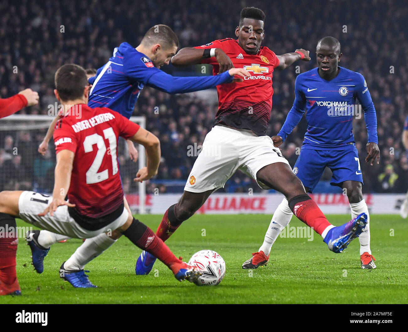 Londres, Angleterre - le 18 février 2019 : Paul Pogba de Manchester en photo au cours de la FA Cup 2018/19 5e tour match entre Chelsea et Manchester United à Stamford Bridge. Banque D'Images