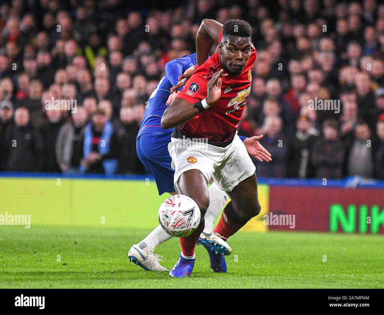 Londres, Angleterre - le 18 février 2019 : Paul Pogba de Manchester en photo au cours de la FA Cup 2018/19 5e tour match entre Chelsea et Manchester United à Stamford Bridge. Banque D'Images