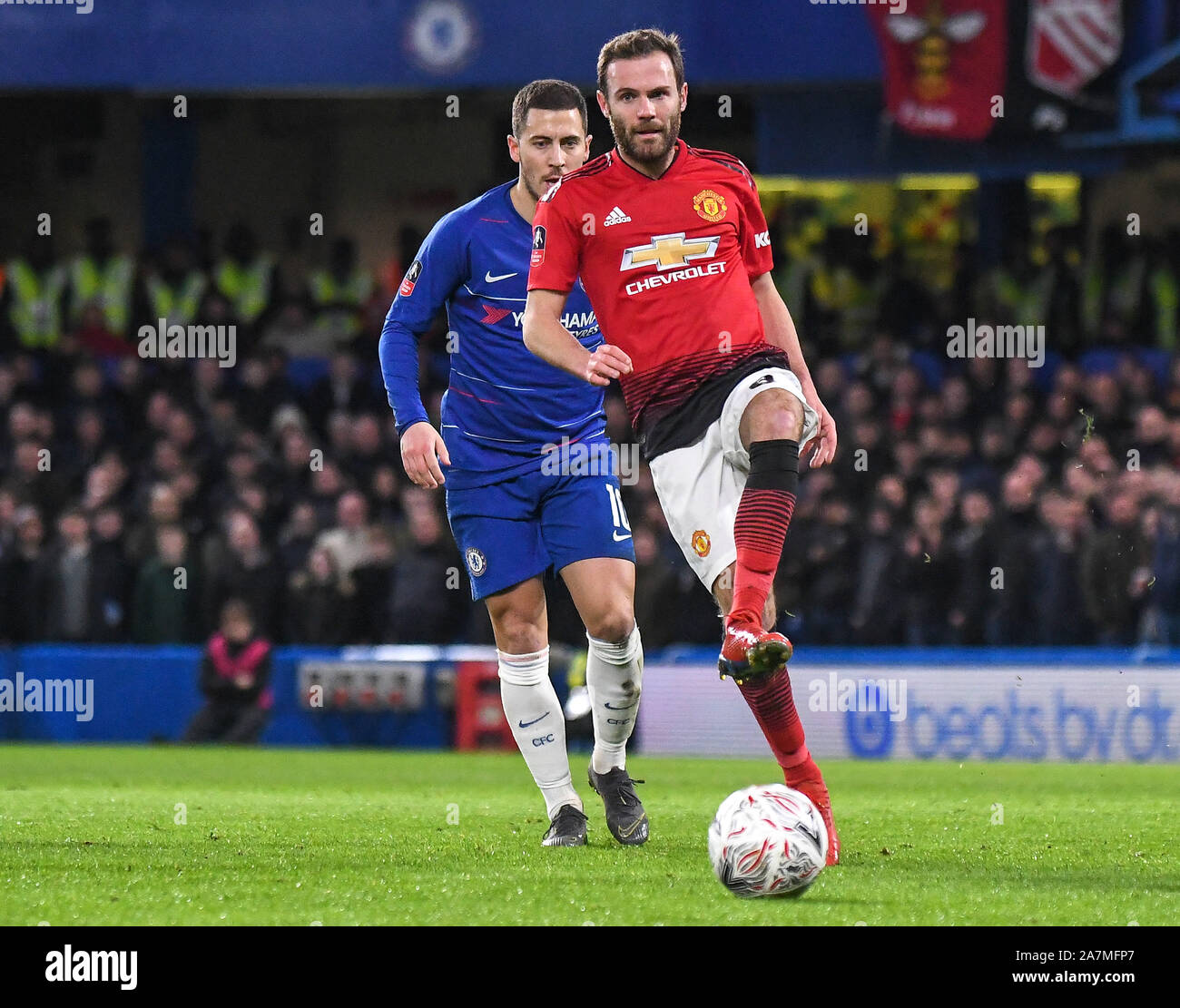 Londres, Angleterre - le 18 février 2019 : Juan Mata de Manchester en photo au cours de la FA Cup 2018/19 5e tour match entre Chelsea et Manchester United à Stamford Bridge. Banque D'Images