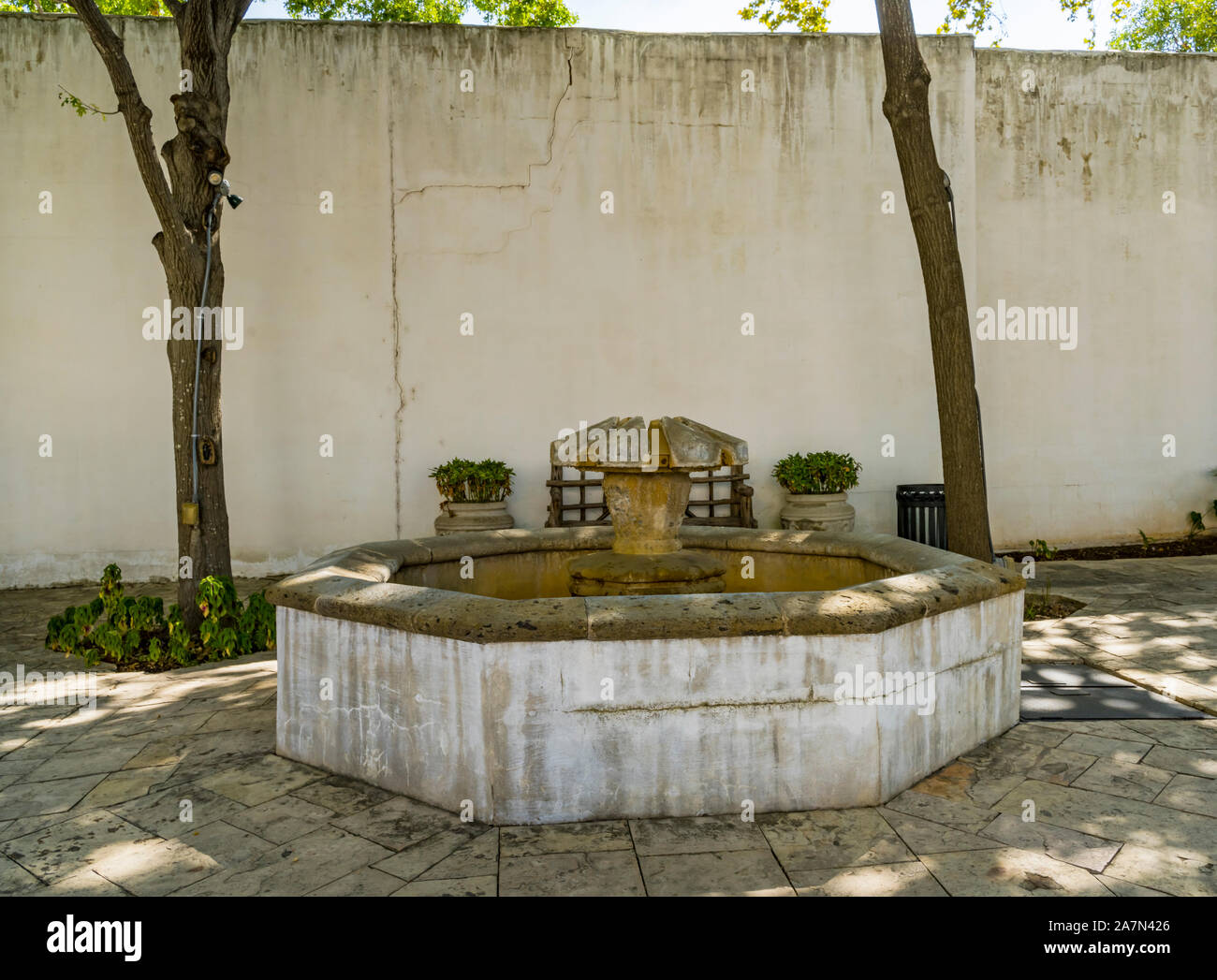 Ancien palais du gouverneur espagnol et San Antonio au Texas. Construit au début des années 1700 par l'espagnol, plus tard garnison militaire mexicain Banque D'Images