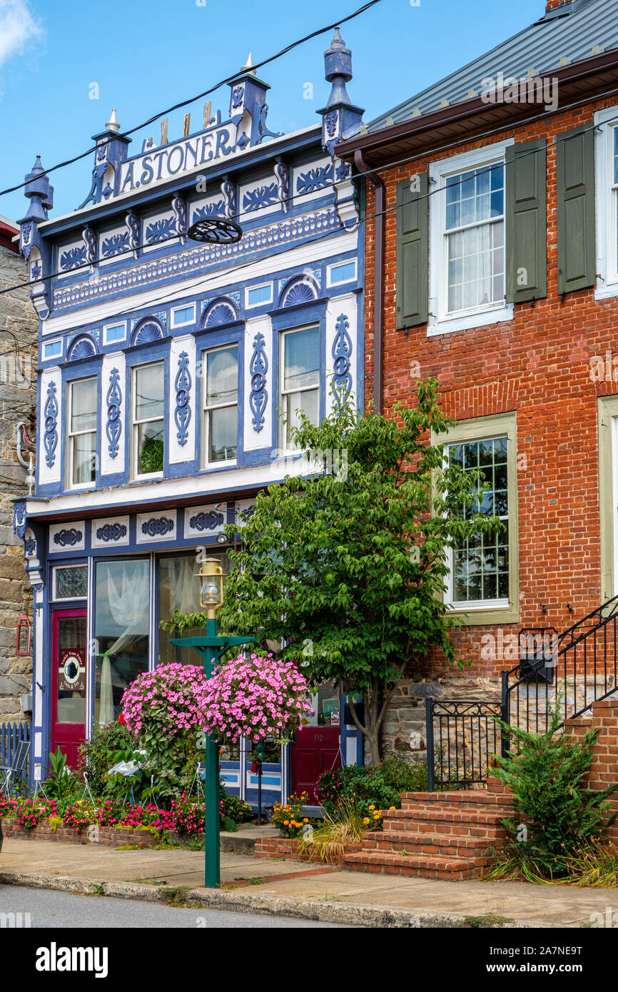 Tickle votre fantaisie cadeaux et Plateau, ancien Albert Stoner Store, 110 Lincoln Way West, McConnellsgurg, PA Banque D'Images