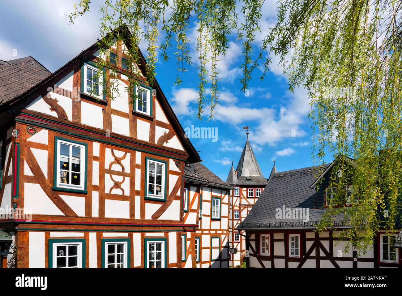 Vue urbaine avec maison à colombages dans la vieille ville de Braunfels Banque D'Images