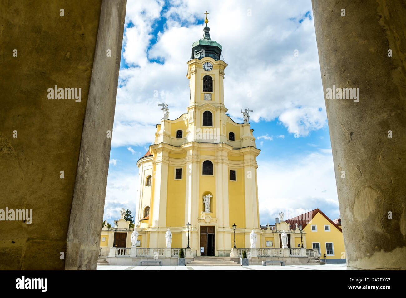 L'église paroissiale de style baroque à Laxenburg, Basse Autriche, Autriche. Banque D'Images