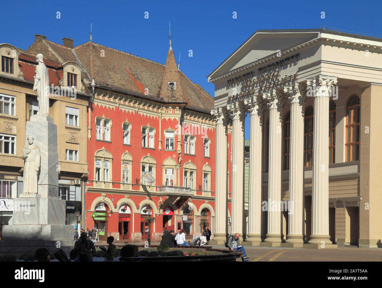La Serbie, la Voïvodine, Subotica, la place de la liberté, Location de Jovan Nenad statue, Théâtre National, Banque D'Images