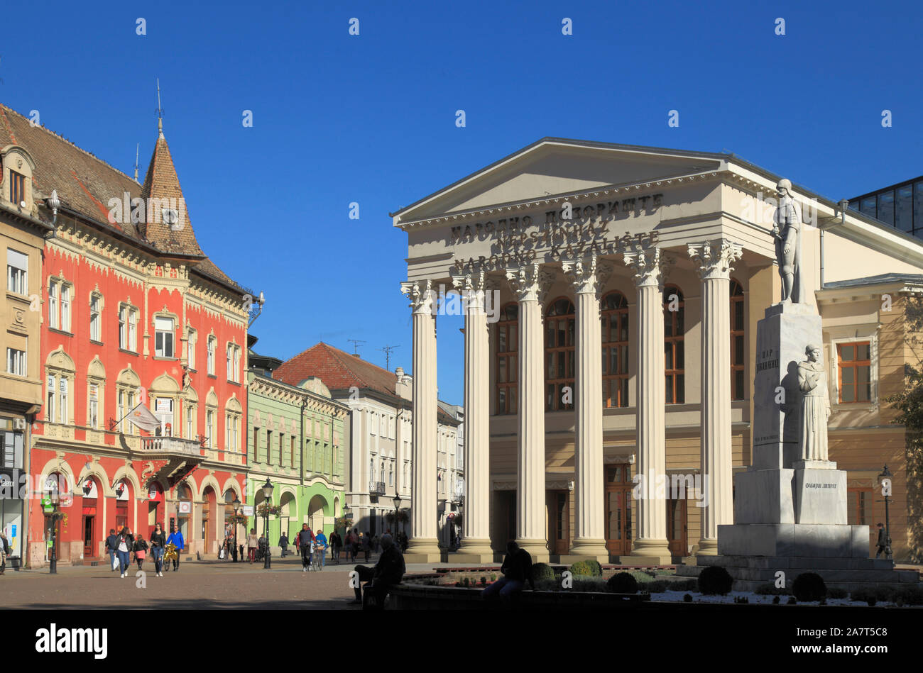 La Serbie, la Voïvodine, Subotica, le Théâtre National, l'architecture art nouveau, Location de Jovan Nenad statue, Banque D'Images